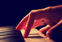 世界棋王战被判罚惹不满 中国柯洁弃赛错失九冠头衔.